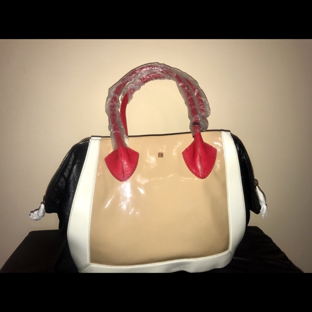 Pour La Victoire Purse